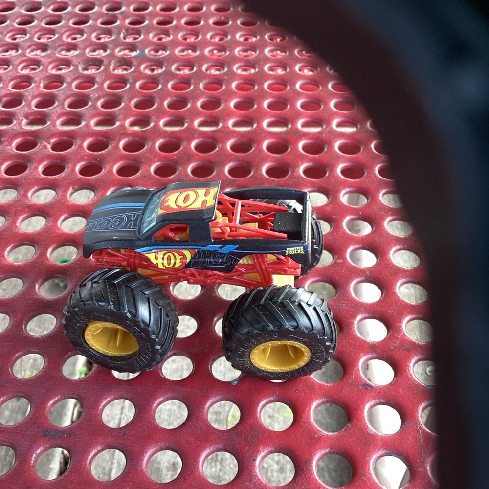 Hot Wheels Monster Jam Black Monster Truck 1:64 Scale Diecast Vehicle